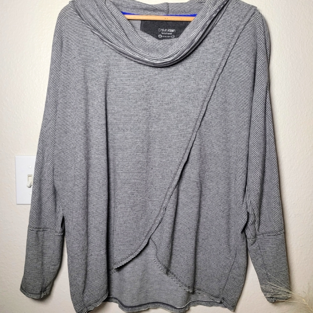 Calvin Klein Performance Stretch Size Small Striped Cowl Neck Sweater Stretch